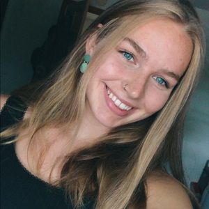 Meet your Posher, Mackenzie